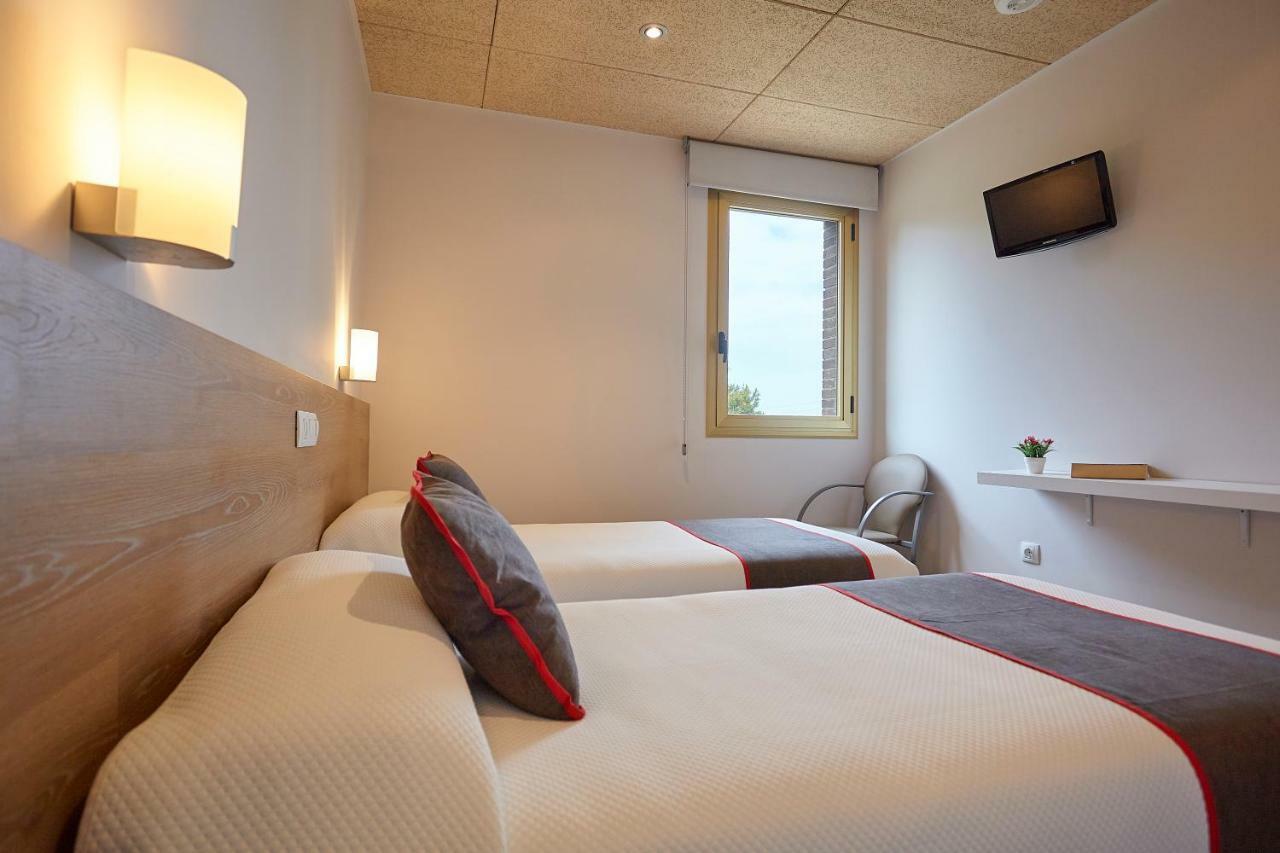 Hostal Nobadis Cervera (Catalonia) Exterior foto